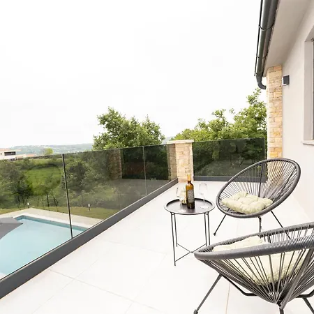 Vikendica Istra 3 Bedroom & Pool Retreat Krapan