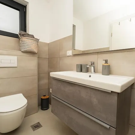Istra 3 Bedroom & Pool Retreat Krapan