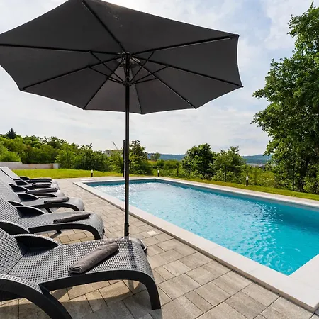 Istra 3 Bedroom & Pool Retreat Tatil Evi Krapan